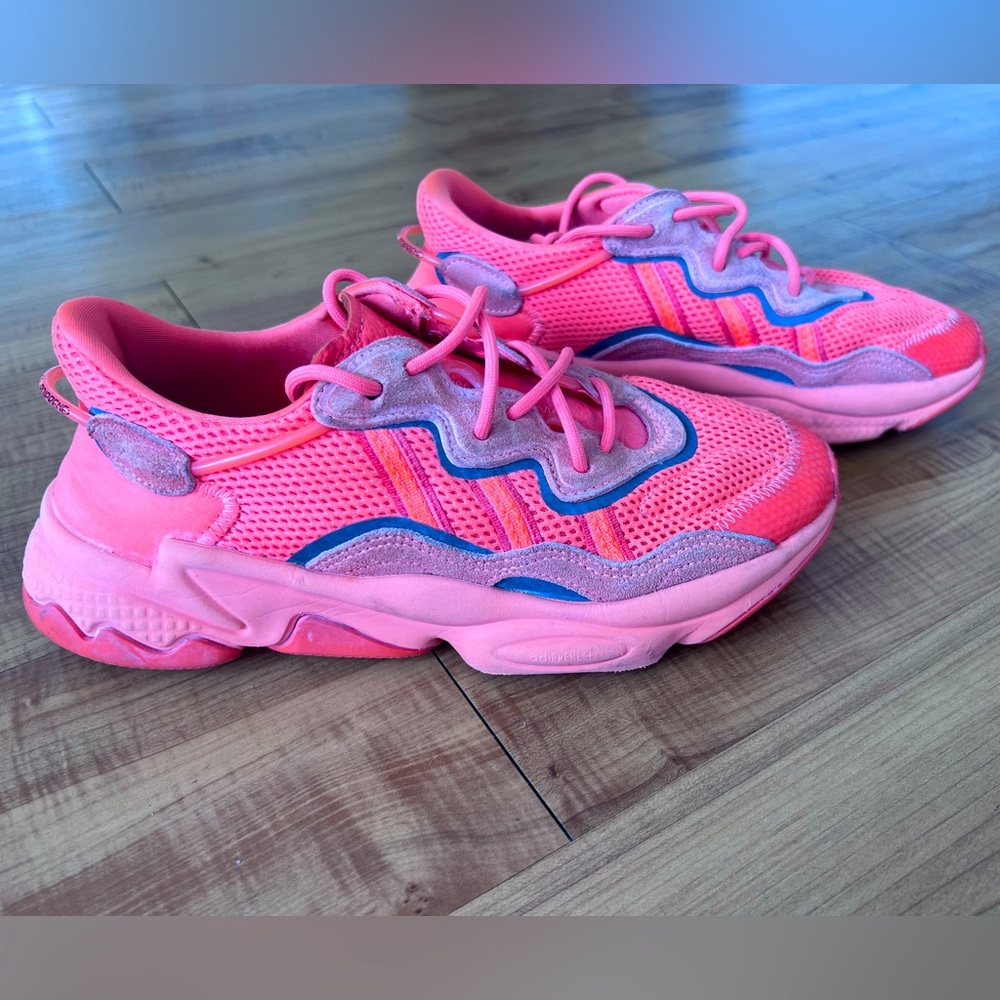 Adidas Ozweego Orange youth size 6.5 (women’s size 8)